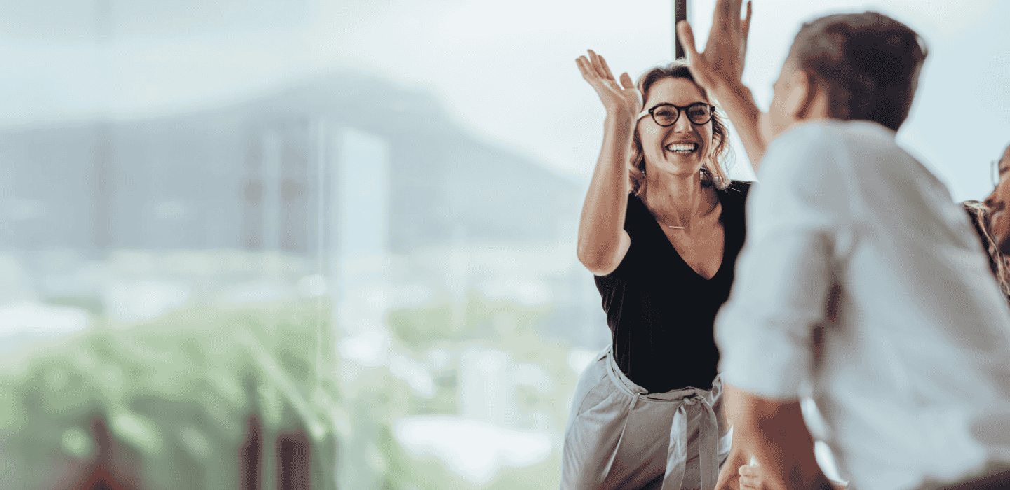 customer-success-header-half-nec-003.png